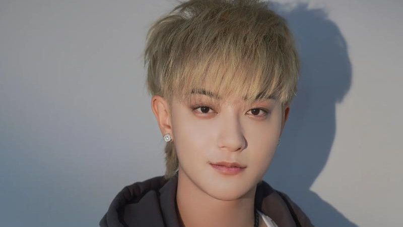 黄子韬方发文致歉，直面违规错误，不洗白不辩解态度获认可