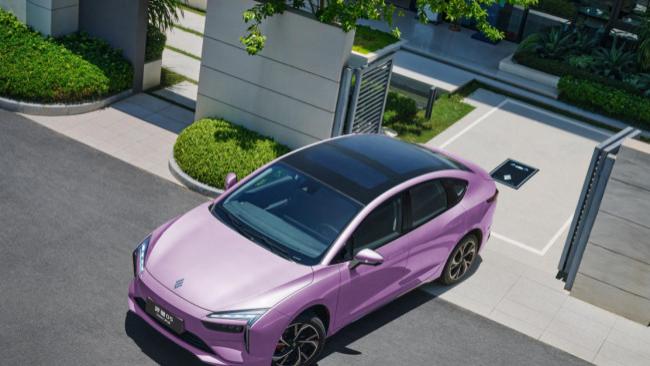 江铃集团新能源易至汽车羿驰05 705MAX神行版：续航无忧新体验