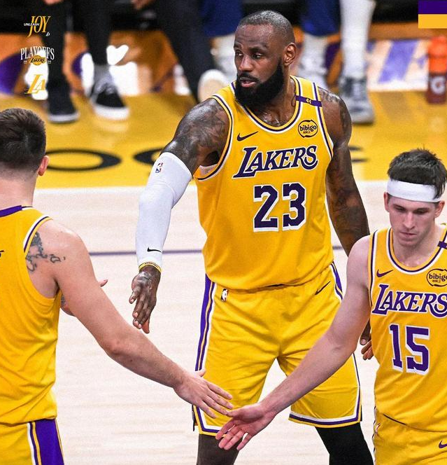 湖人休赛期到底谁走谁留，怎么做交易

首先里弗斯，肯纳德，斯玛特要想办法留下来