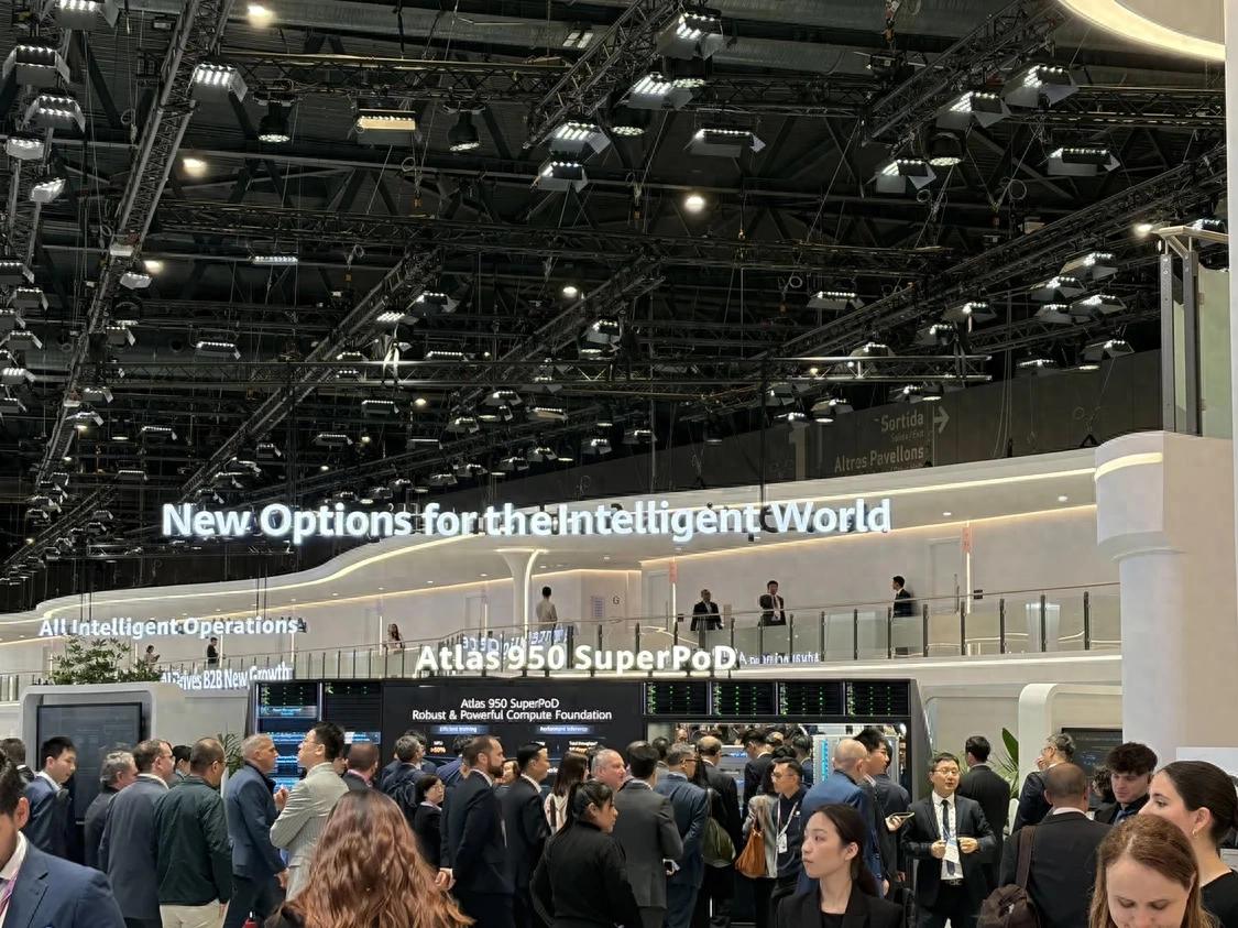 不给芯片留活路？华为扔出“王炸”，英伟达一夜不淡定