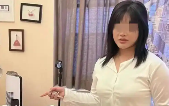 4岁女儿被20岁小姑抽巴掌，婆婆：孩子开玩笑！我抬手1巴掌：好笑吗？！