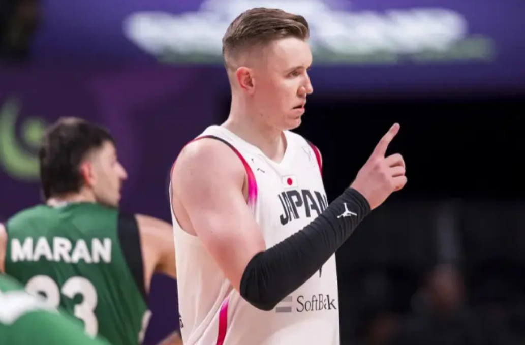 日本队太嚣张，宣布重要决定，中国男篮被动收好消息，赢球稳了
就在今天下午，中国男