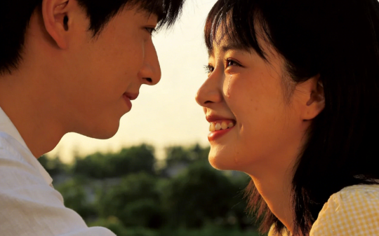 相亲对象是从小互怼的冤家，他说追我追到天荒地老