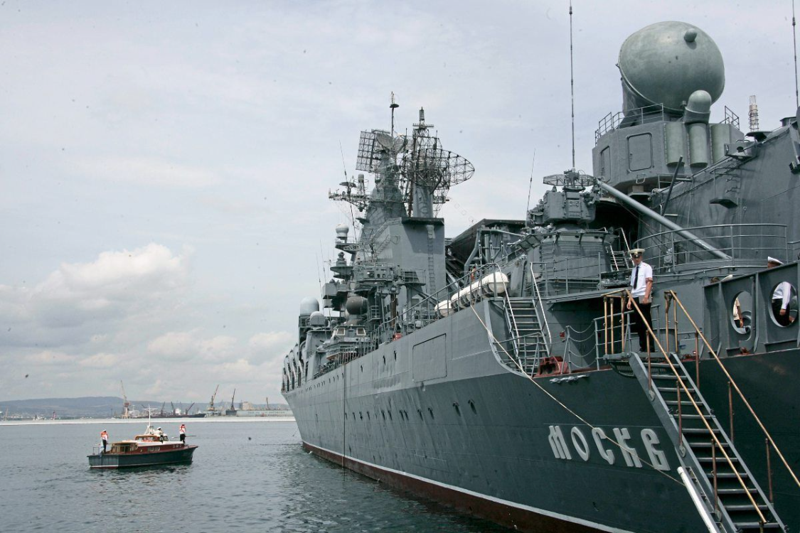 2009年，俄罗斯黑海舰队的旗舰莫斯科号巡洋舰。 