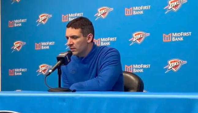 NBA常规赛，雷霆106-112不敌火箭。
赛后雷霆主帅马克-戴格诺特接受了记者