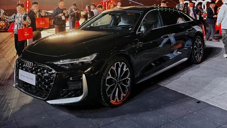 车长5142mm！全新奥迪A6L尺寸超E级，气场已经不输A8