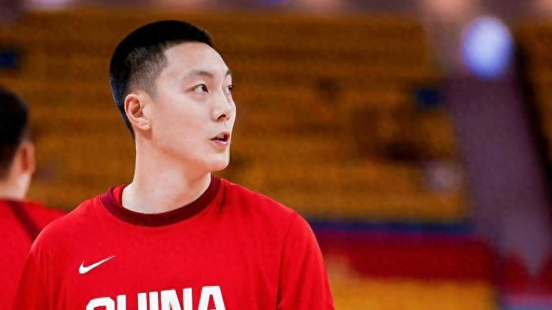 曝郭士强变阵战台北！胡明轩进12人名单，高诗岩首发，继续信任张镇麟