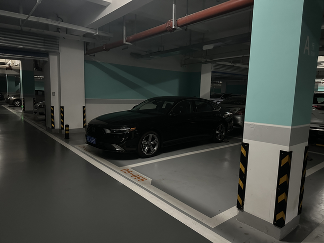 低速起步方向盘轻微抖动
最近几天总感觉起步方向盘有点抖，之前又感觉方向盘有点重，