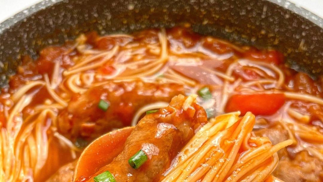 番茄肥牛金针菇：家常美味轻松做