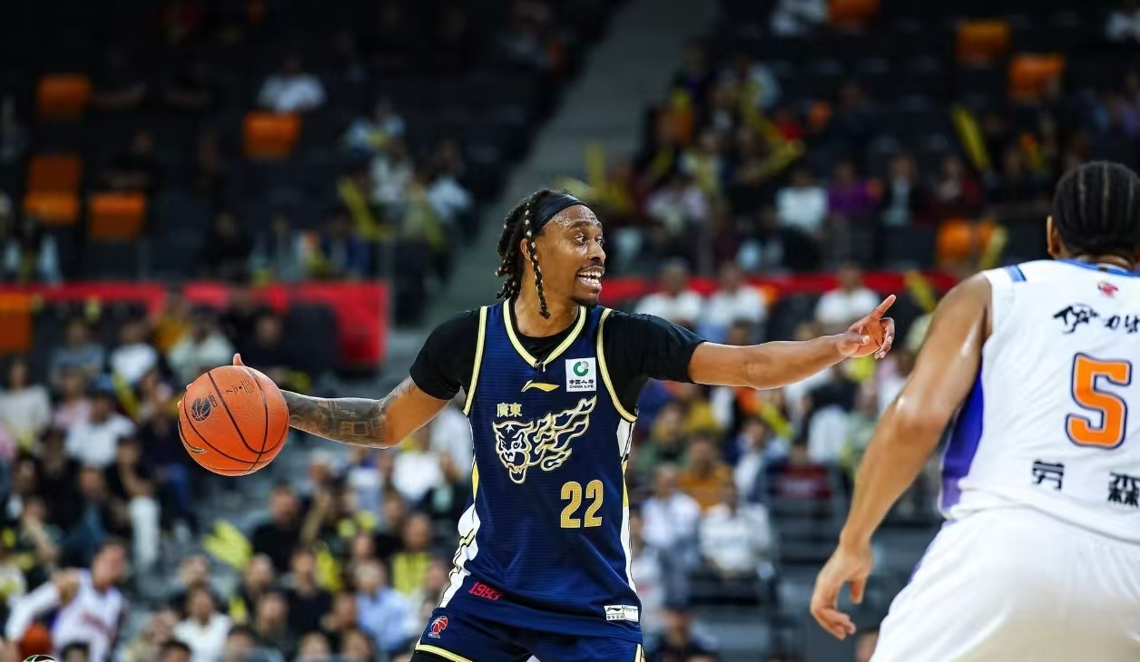 麦考尔对抗软绵无力，杜锋苦等半赛季成泡影，威姆斯跟广东到上海