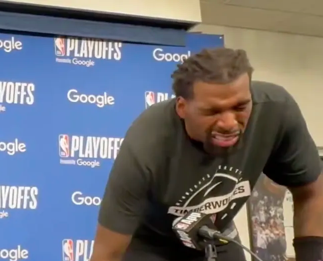 NBA季后赛，纳兹-里德出席赛后发布会时神情明显十分痛苦，整场采访都在强忍疼痛、