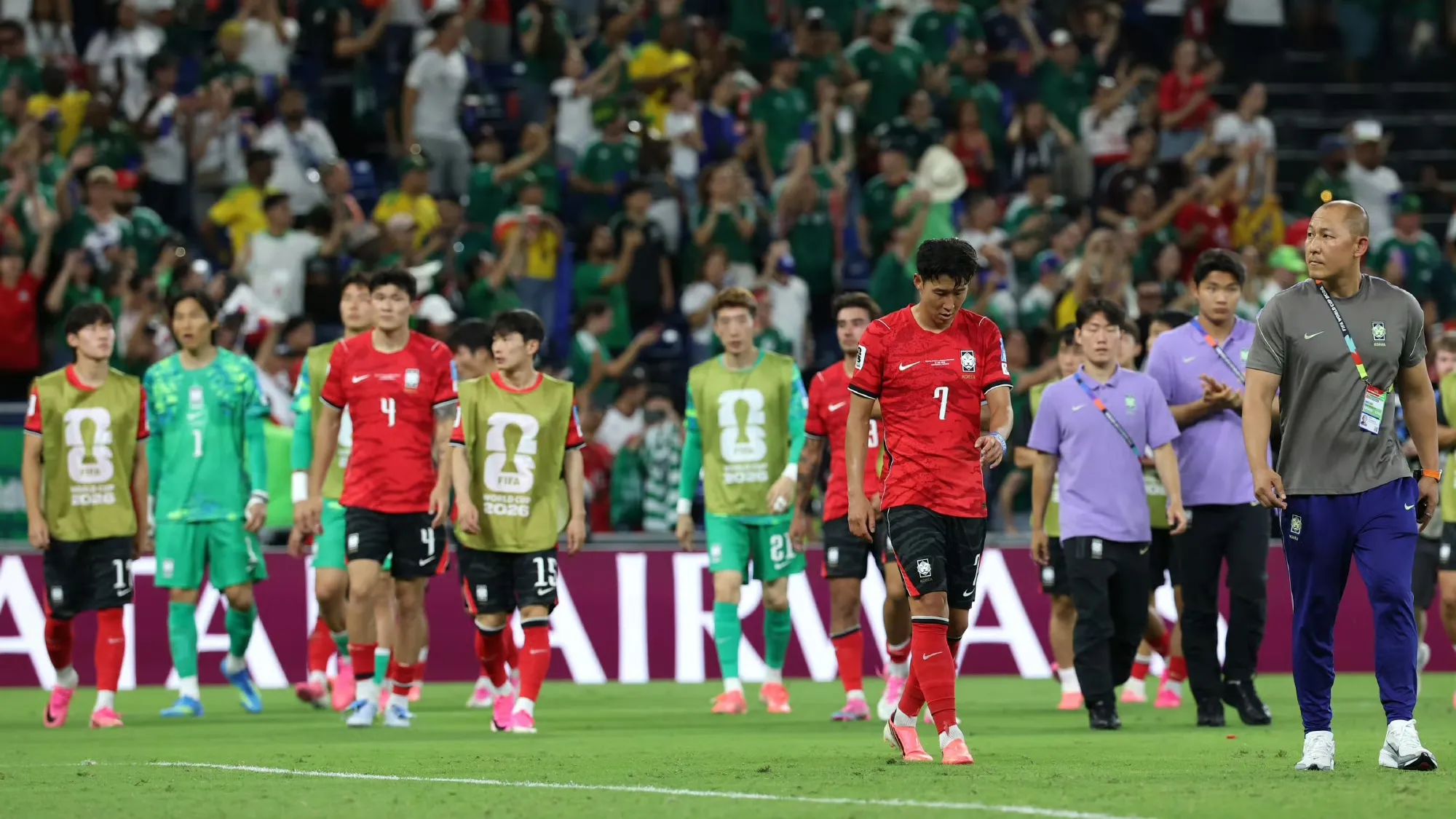 韩国队的黄金时代结束了
 
如今这支韩国国家队已经步入老将末期，孙兴慜已经33岁