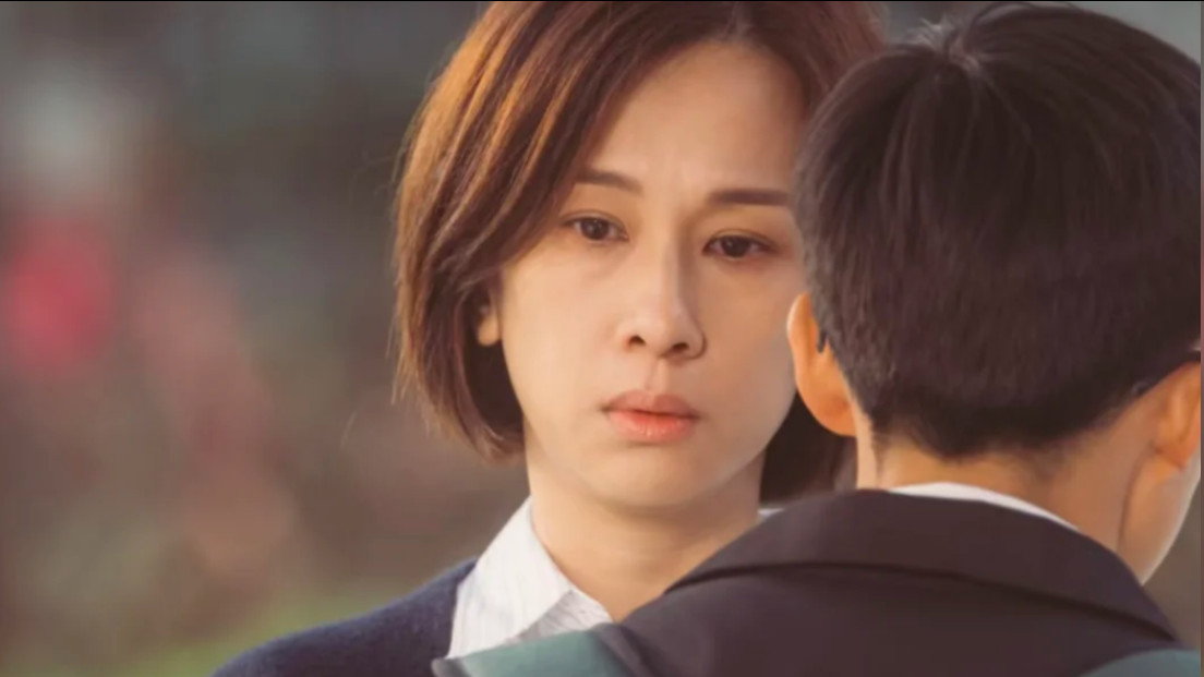 明明是亚视台柱子，过档TVB后却沦为配角，这5位演员谁最可惜？