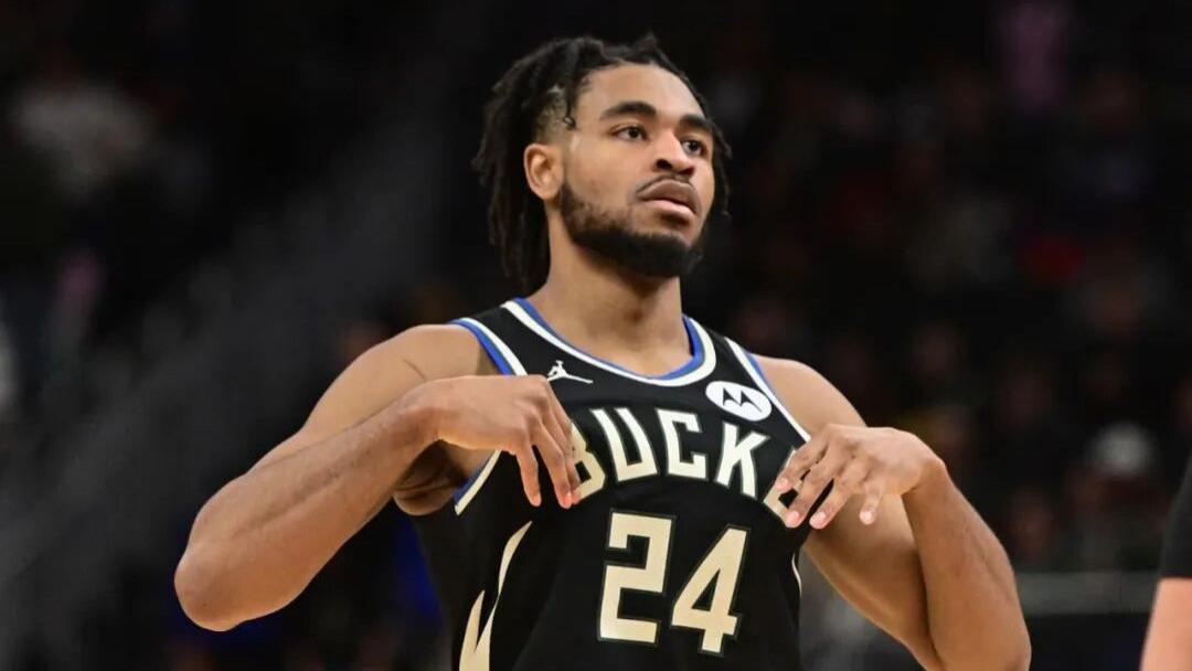 下半场DNP！卡梅伦托马斯，底薪都打不好了？