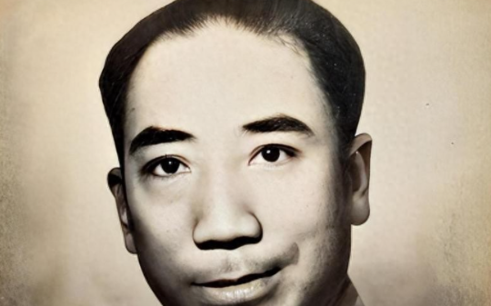 戴笠坠机真相：根本不是意外！美军想扶他做二号人物，老蒋只能提前动了杀机，卸磨杀驴…