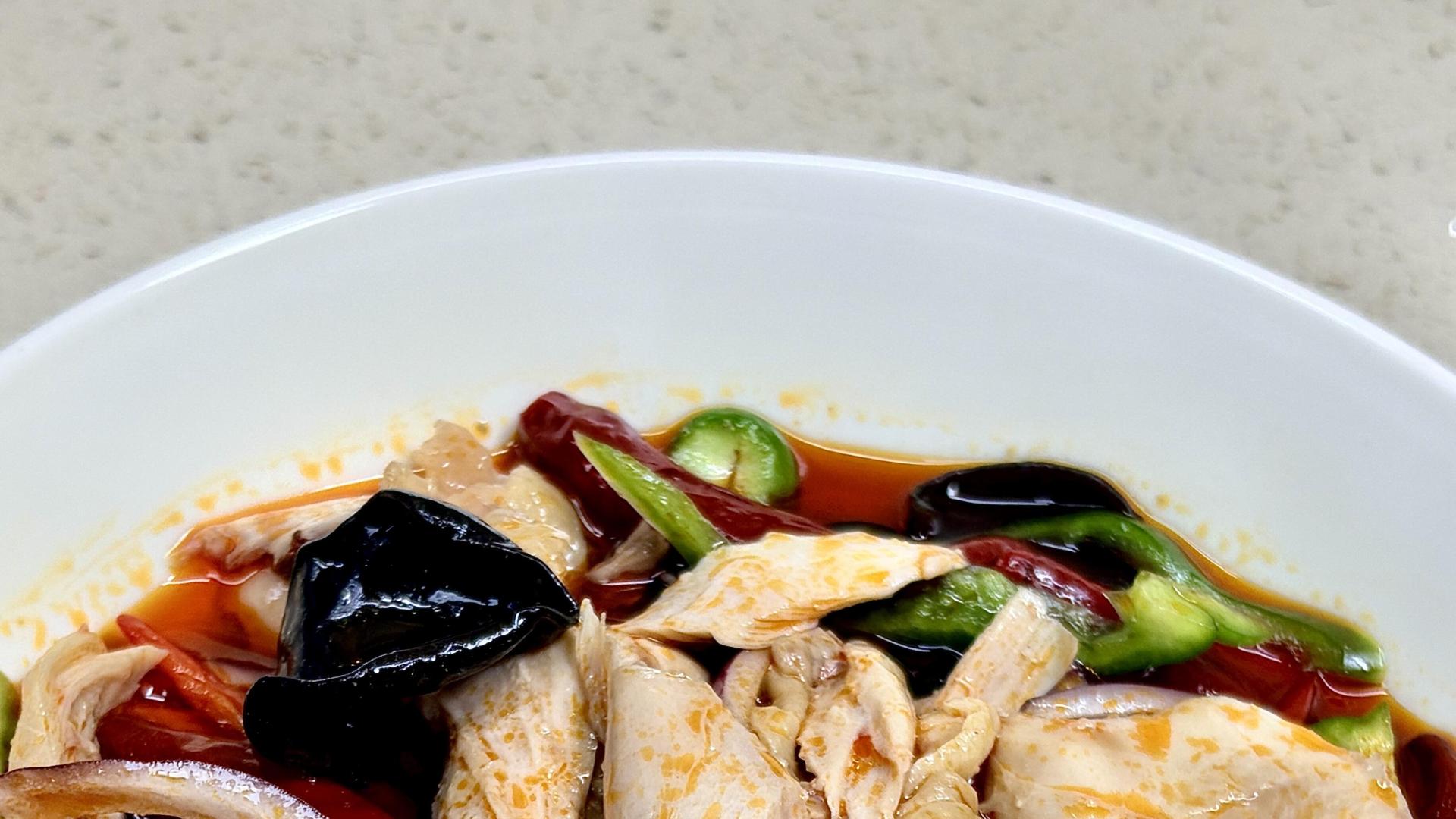 新疆姐妹教我做的椒麻鸡，真的好吃到跺脚