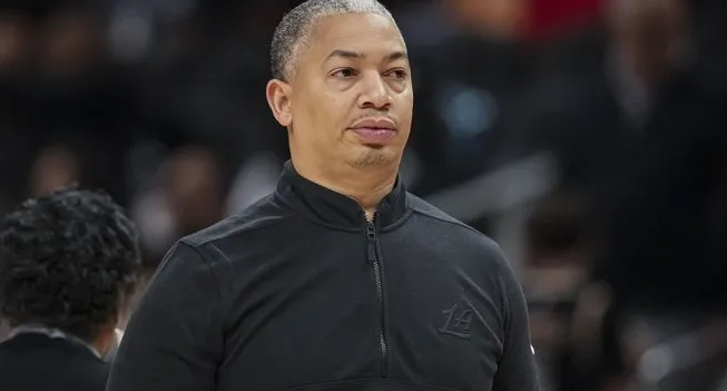 NBA常规赛森林狼客场对阵快船的比赛已经结束。全场战罢，森林狼以94-88战胜快