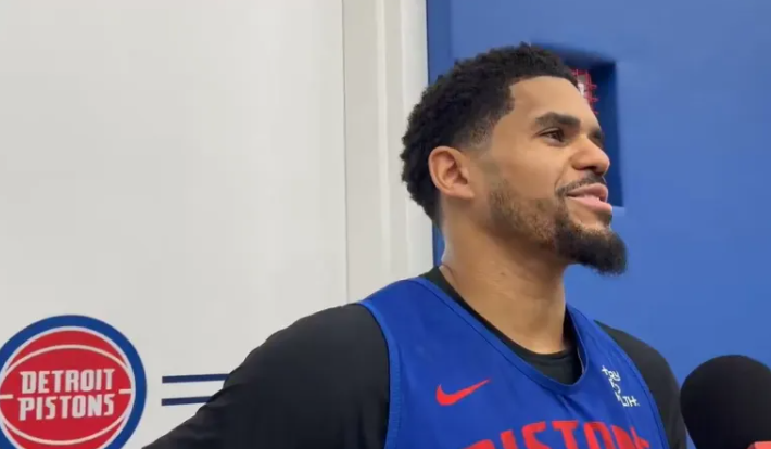 活塞球员托拜厄斯-哈里斯在谈到球队4连败后增加无球移动时表示，球队专门看了邓肯、