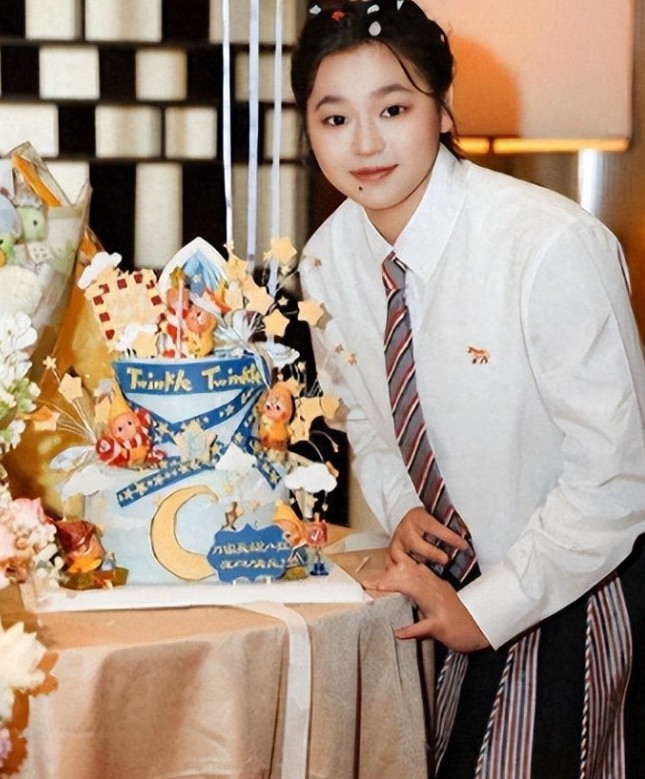 谁讲一下，为什么这么多人都要欺负全红婵，理由是什么？
 
这孩子真的不容易，支持