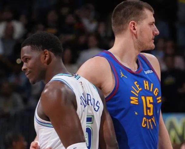 该来的还是来了，简单说一下首轮吧

双方阵容深度：掘金首发：约基奇+戈登+黄忠+