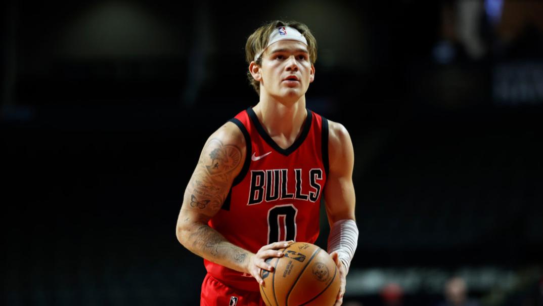 单场54+7+10！麦克朗为何打不了NBA？