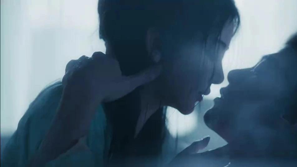 《逐玉》俞浅浅凭什么封神？孔雪儿浴场戏一个眼神藏着十年修行