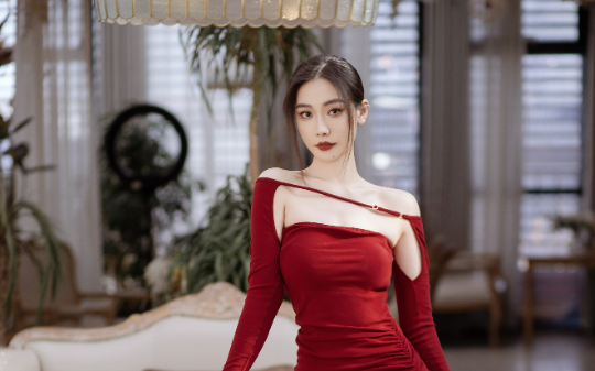 为村民追回19 万征地款，我被明升暗降调去绿藤县档案局，没想到西梁村几百村民直接堵了县委大门