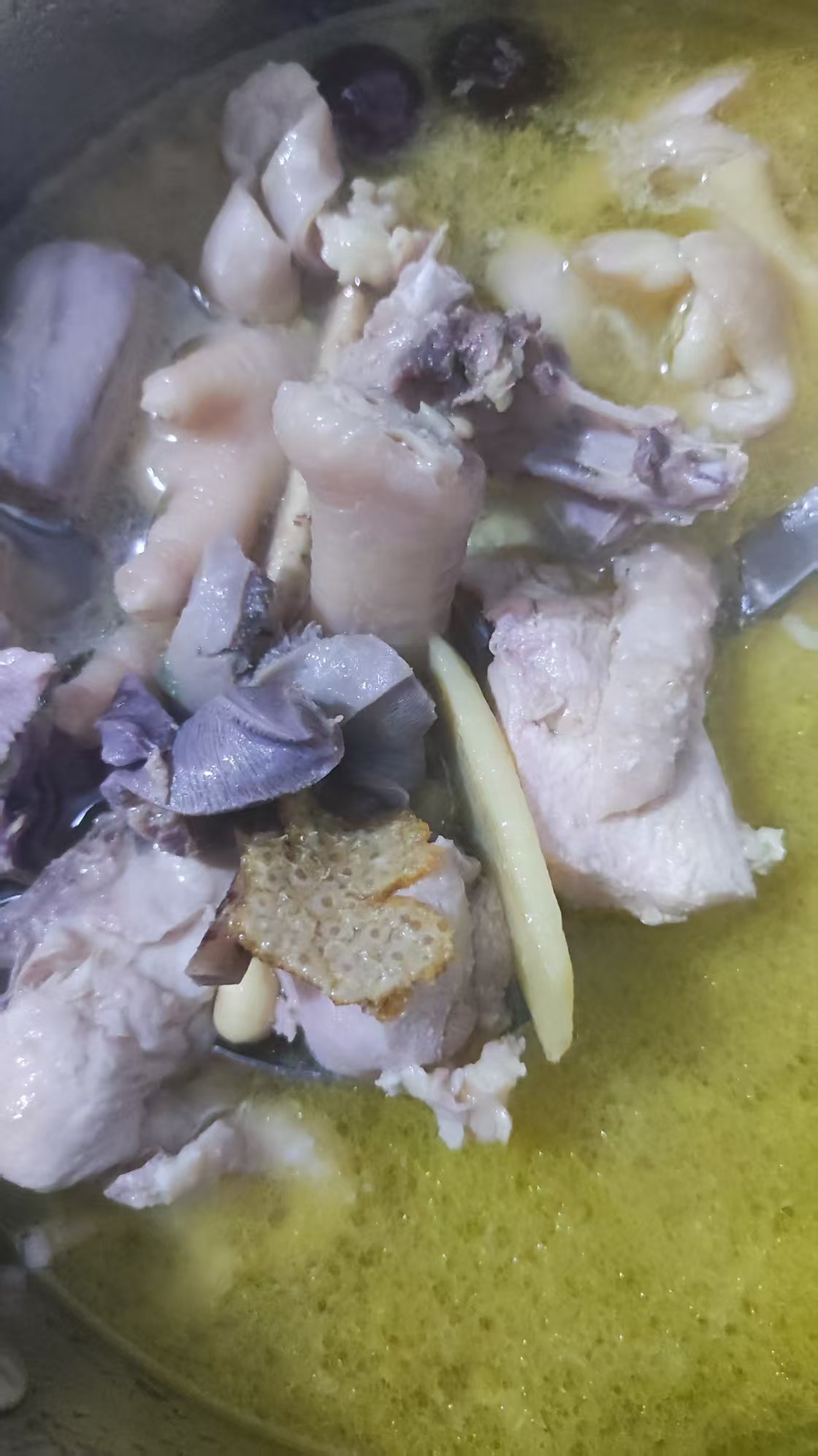 每天的工作时间其实是可控的，不一定非要把时间拖得很长。
关键是有明确的目标，抓住