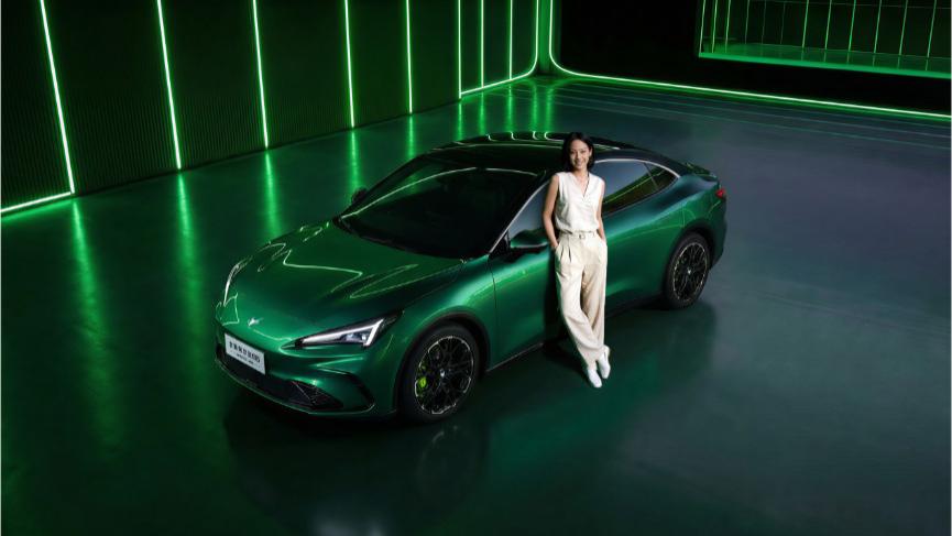 首个全场景AI发布会被极狐抢先了，全新阿尔法S5上市补贴价9.98万起