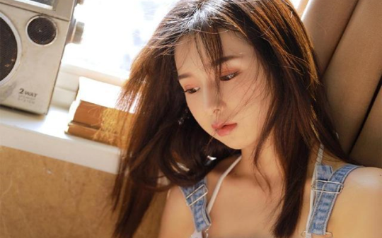 生日那天我给自己买了生日蛋糕，家人看到蛋糕后却弃我而去