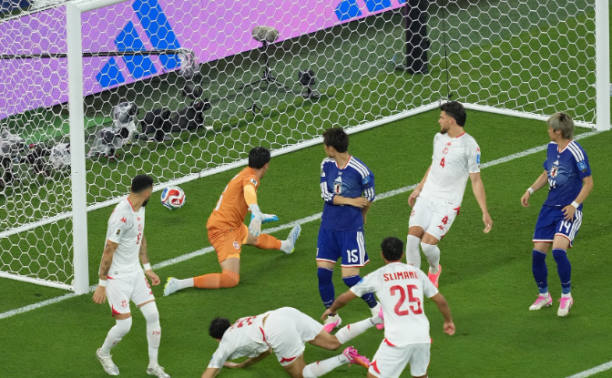 日本4-0突尼斯，随着荷兰5-1瑞典，日本队其实也需要更多的净胜球，而他们的主力