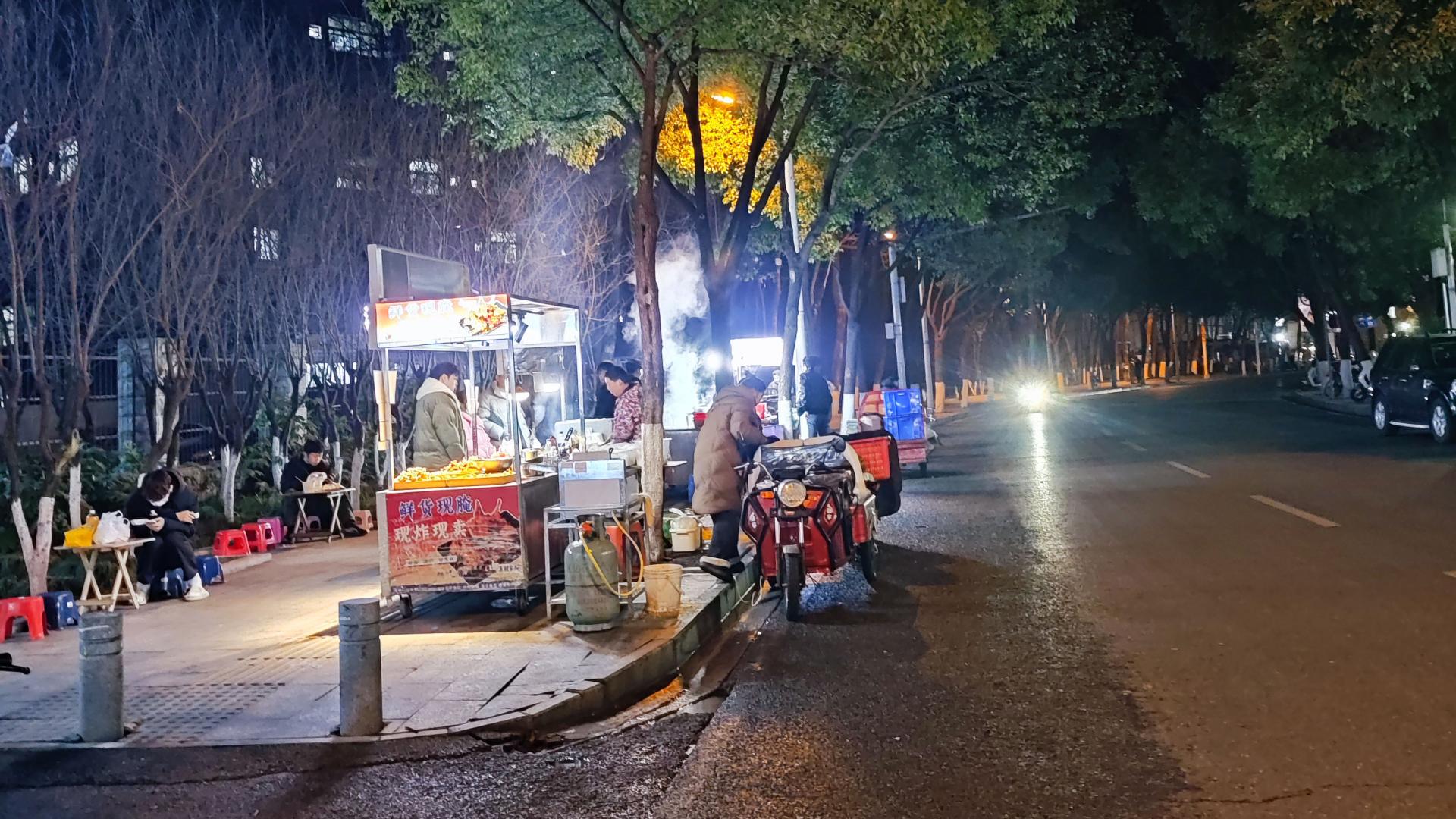 中年失业负债，我带娃在武汉摆地摊之28：寒假要做点副业！