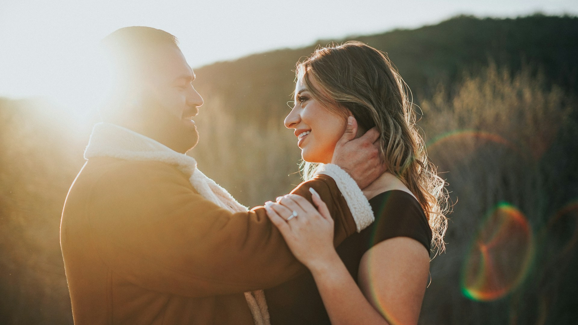 「我自己可以，跟她却不行？」——解析男人的深夜无力感