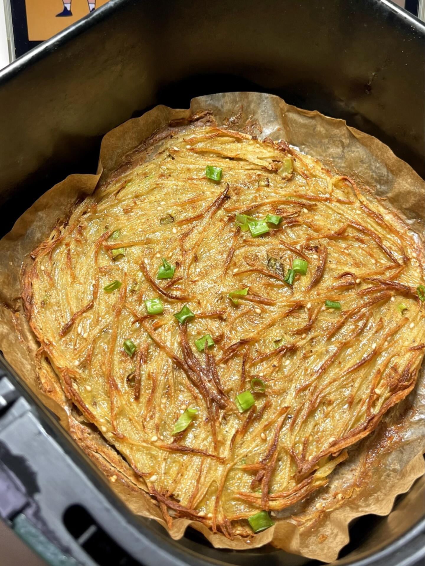 空气炸锅封神❗️外脆里糯土豆煎饼，土豆脑袋冲疯了
有空气炸锅的宝子们，听我的！全