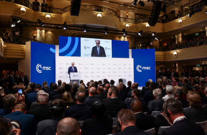 德国总理默茨呼吁：建立欧洲核保护伞