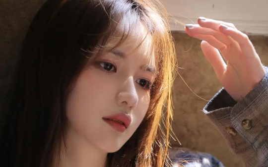 老公拿我钱带公婆豪游三亚不带我，我停卡锁门让他全家去乞讨！