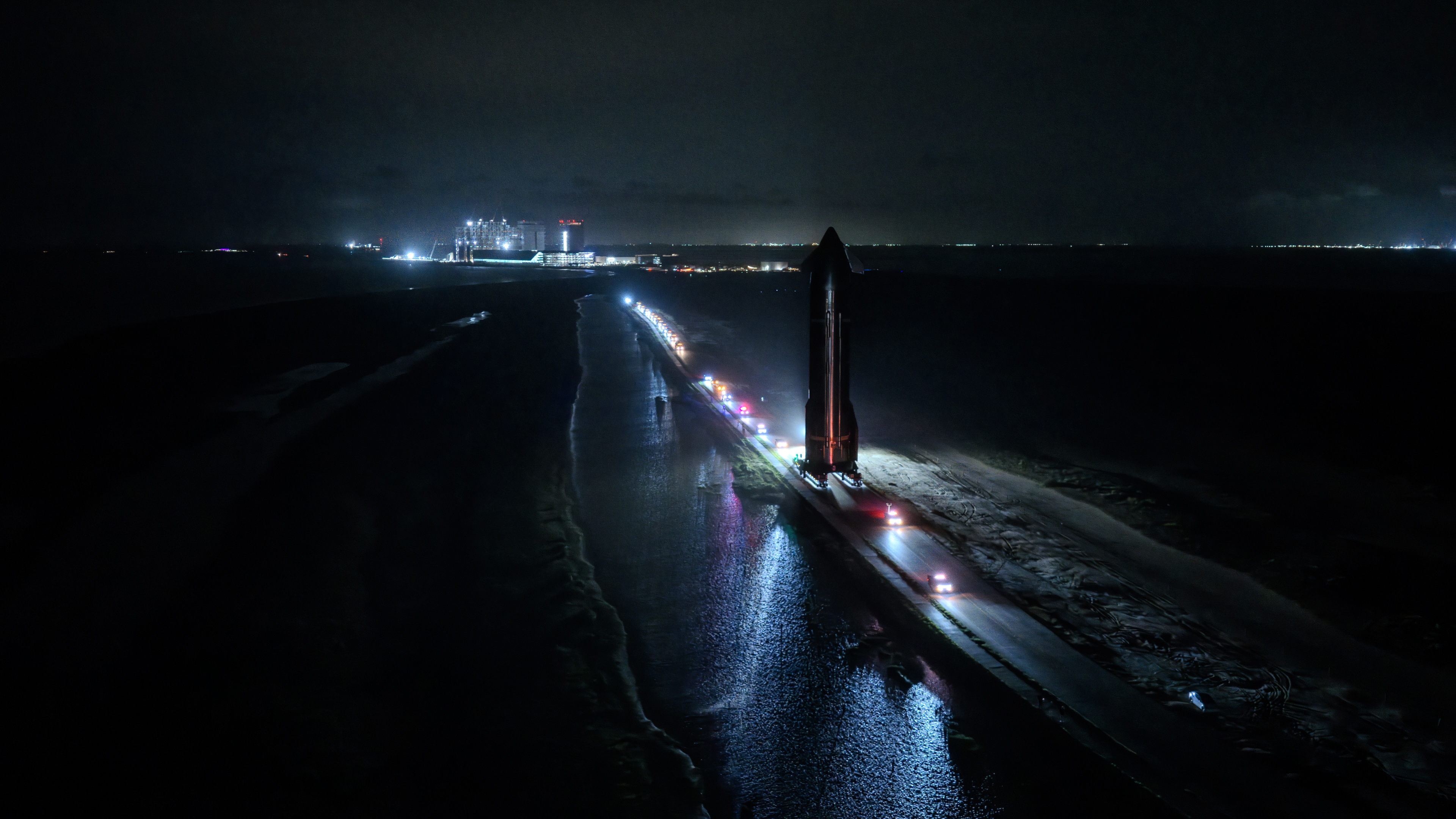 SpaceX第12飞星舰组合体
