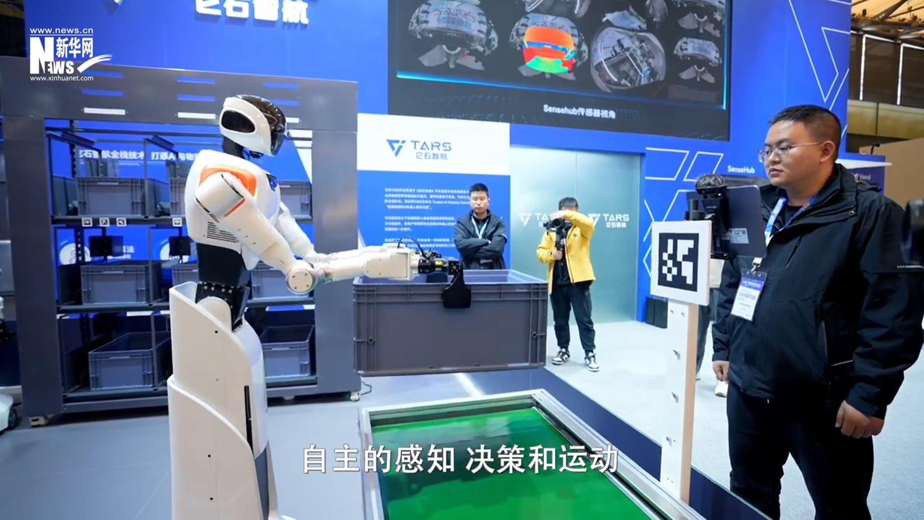 新华网专题报道！它石智航丁文超揭秘全球首个能干活的通用具身大模型AWE3.0