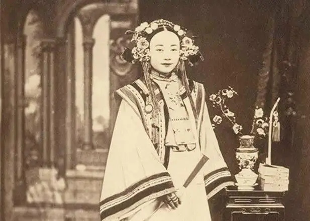 曾国藩的二女儿曾纪耀，39岁时在巴黎病逝