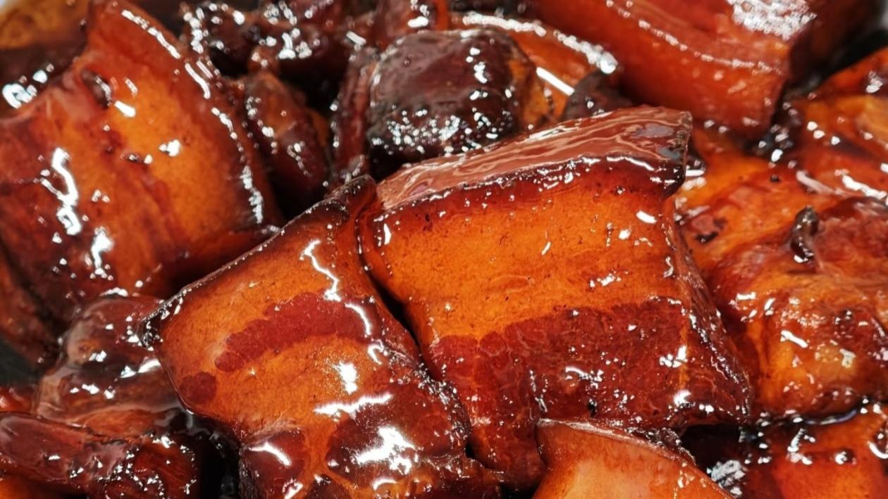 舌尖上的家常丨红烧排骨：酱汁与时光的共舞