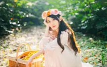 妻子产后第二天，穿着婚纱奔赴了和初恋的十年之约