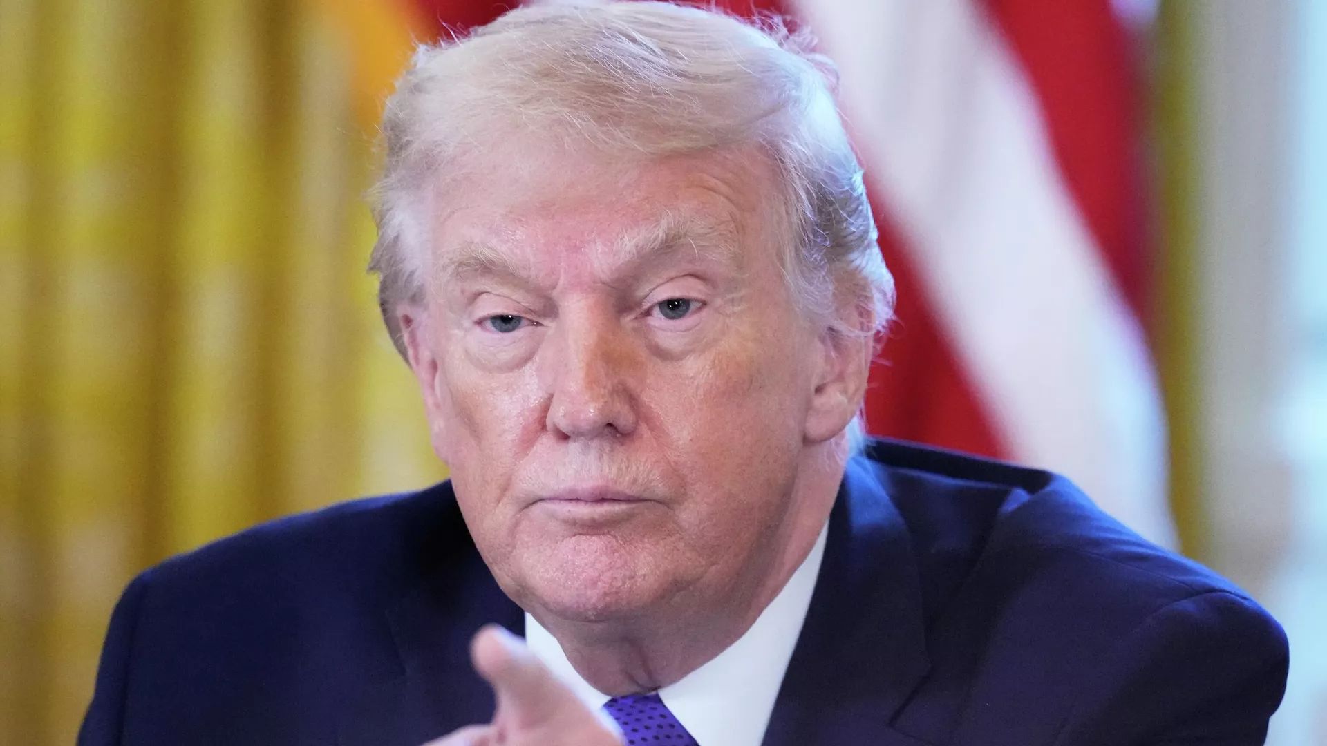 特朗普为何大骂美国选举最腐败？这其实是他布下的一步“生死棋”