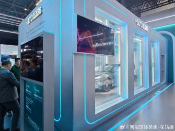 反差拉满！别人吹闪充全靠嘴，比亚迪直接冻车给你看