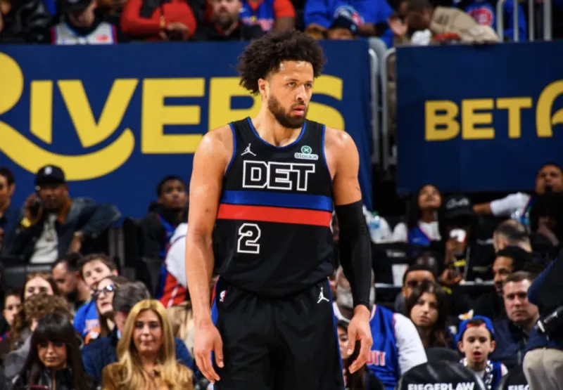 美记Brett Siegel发文森林狼宣布安东尼-爱德华兹因为膝盖伤病管理将缺席