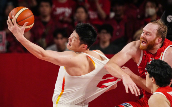 中国男篮的三分球：

对阵韩国，中国队28投6中，命中率21%，负；

对阵日本