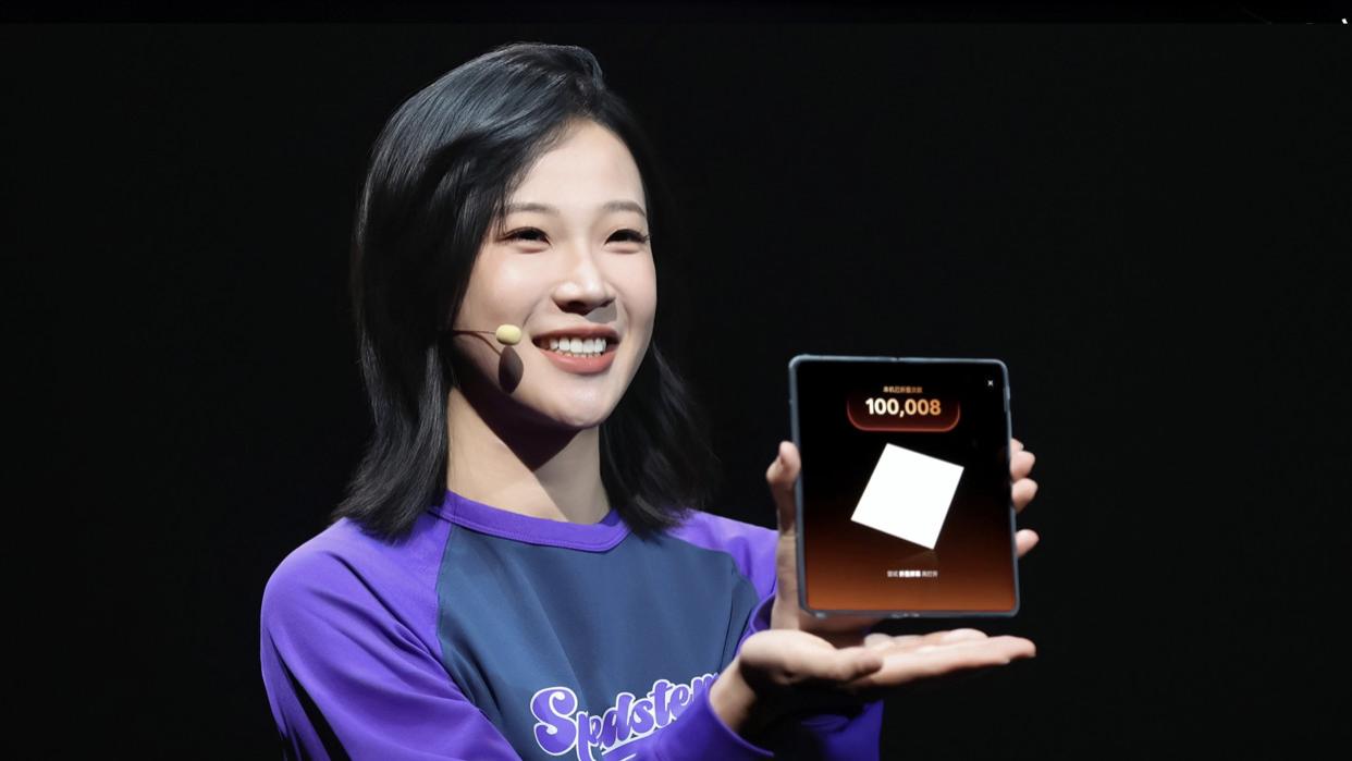 Find N6发布会名场面，这折痕认真的吗？