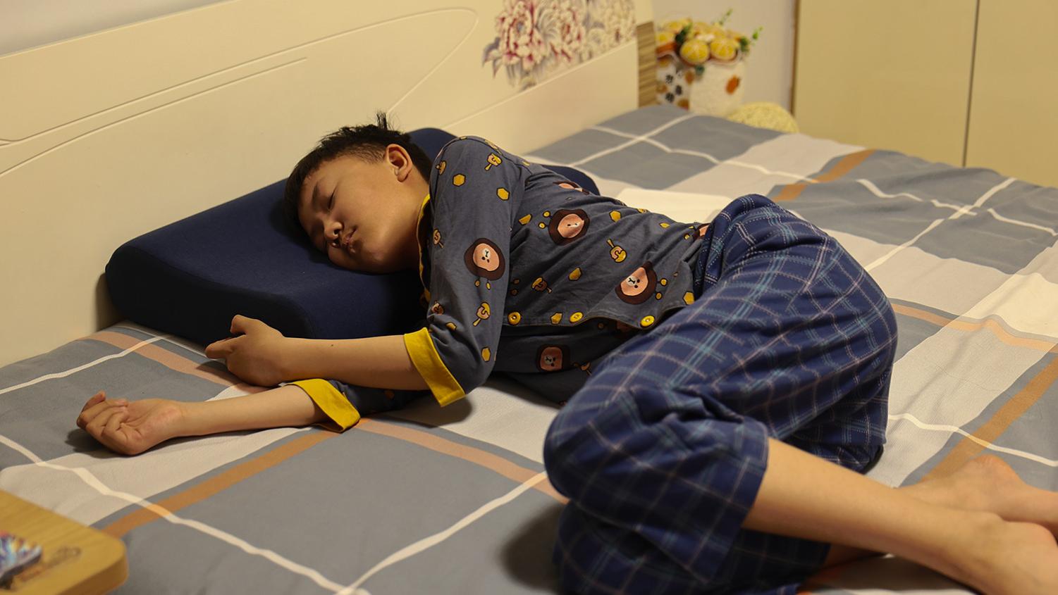 霍觉睡眠枕测评，让每一次深度睡眠都是对肩颈的深层养护