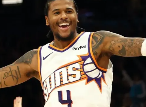 北京时间10点，太阳主场对阵湖人。
目前，太阳战绩33胜26负，排西部第七。
本