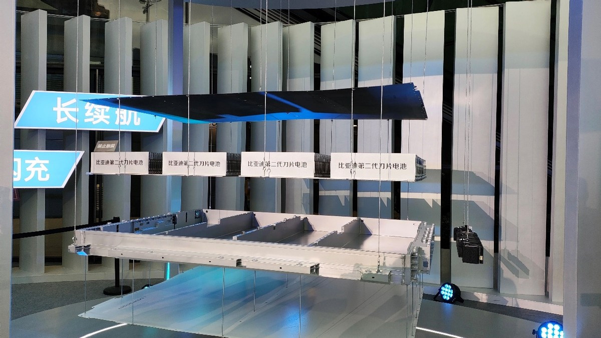 闪充这么快，电池扛得住吗？深度解析比亚迪第二代刀片电池