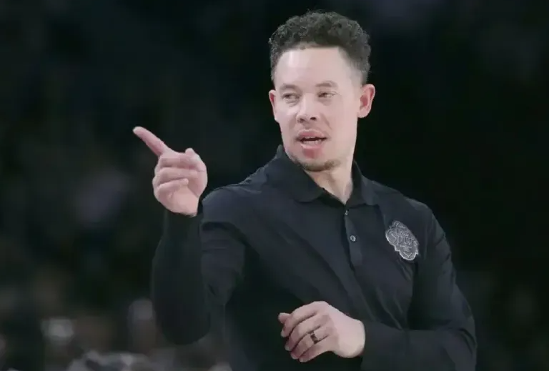 NBA常规赛马刺主场对阵黄蜂的比赛已经结束。全场战罢，马刺以115-102战胜黄